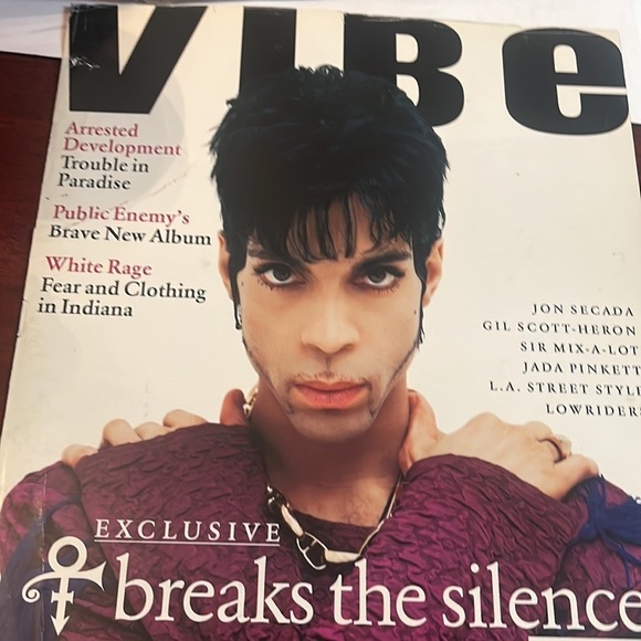 Vintage Prince and the Revolution World Tour Book 1984-85 Bonus News Article 94 - Picture 6 of 8